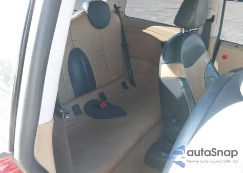 2004 Mini Cooper z USA, uszkodzony, nr VIN WMWRC33484TJ59655